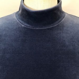 Limited America juniors turtleneck velvet tee